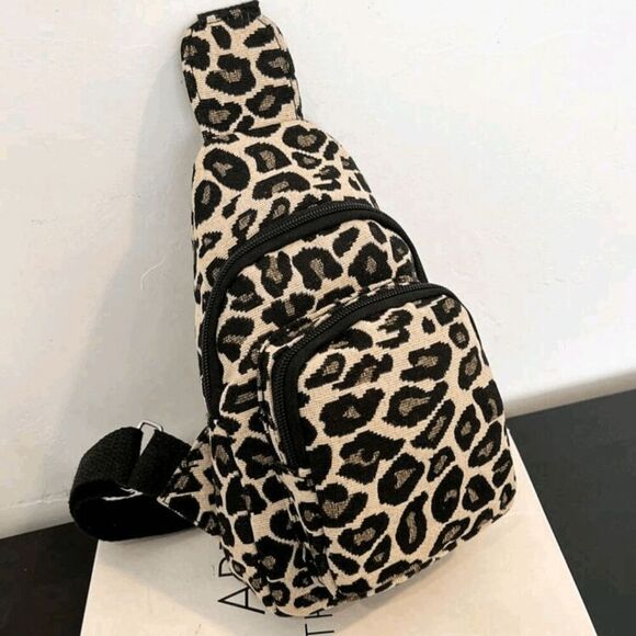 *Brand New* Ladies Leopard Crossbody Bag - Picture 6 of 8